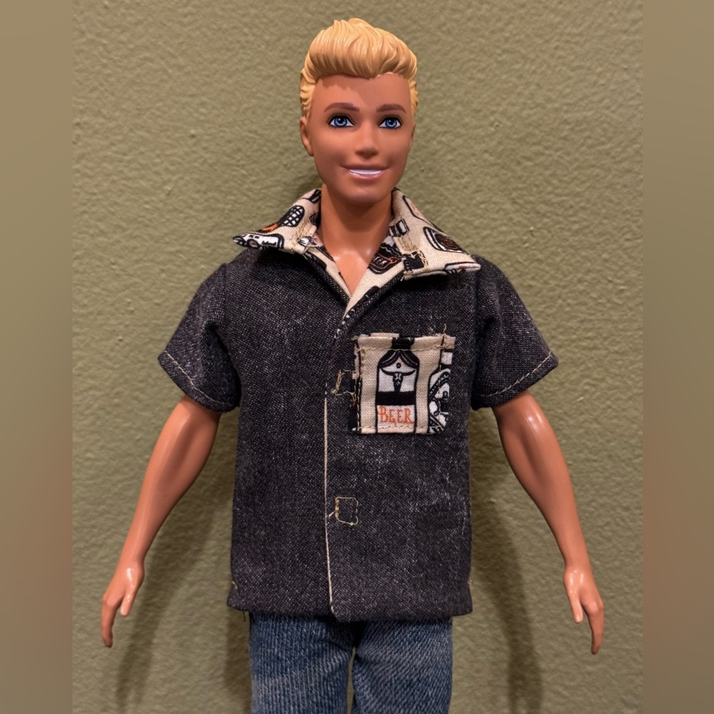 Upcycled ♻️ black/grey chambray doll shirt lined in beer print